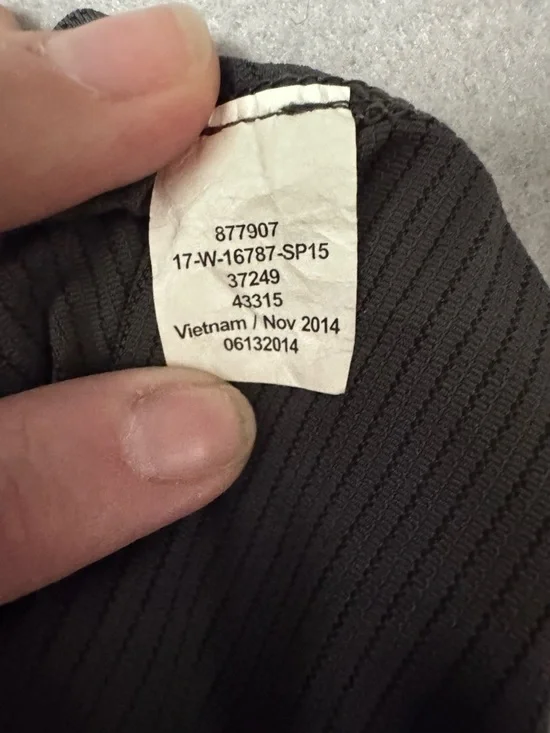 REI Women's Dark Gray Short-Sleeve Performance Tee - Picture 5 of 6